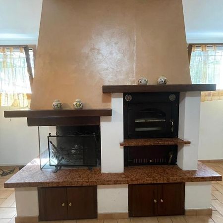 Villa Serena, Con Piscina, Giardino, Vicino Al Mare La Torraccia エクステリア 写真